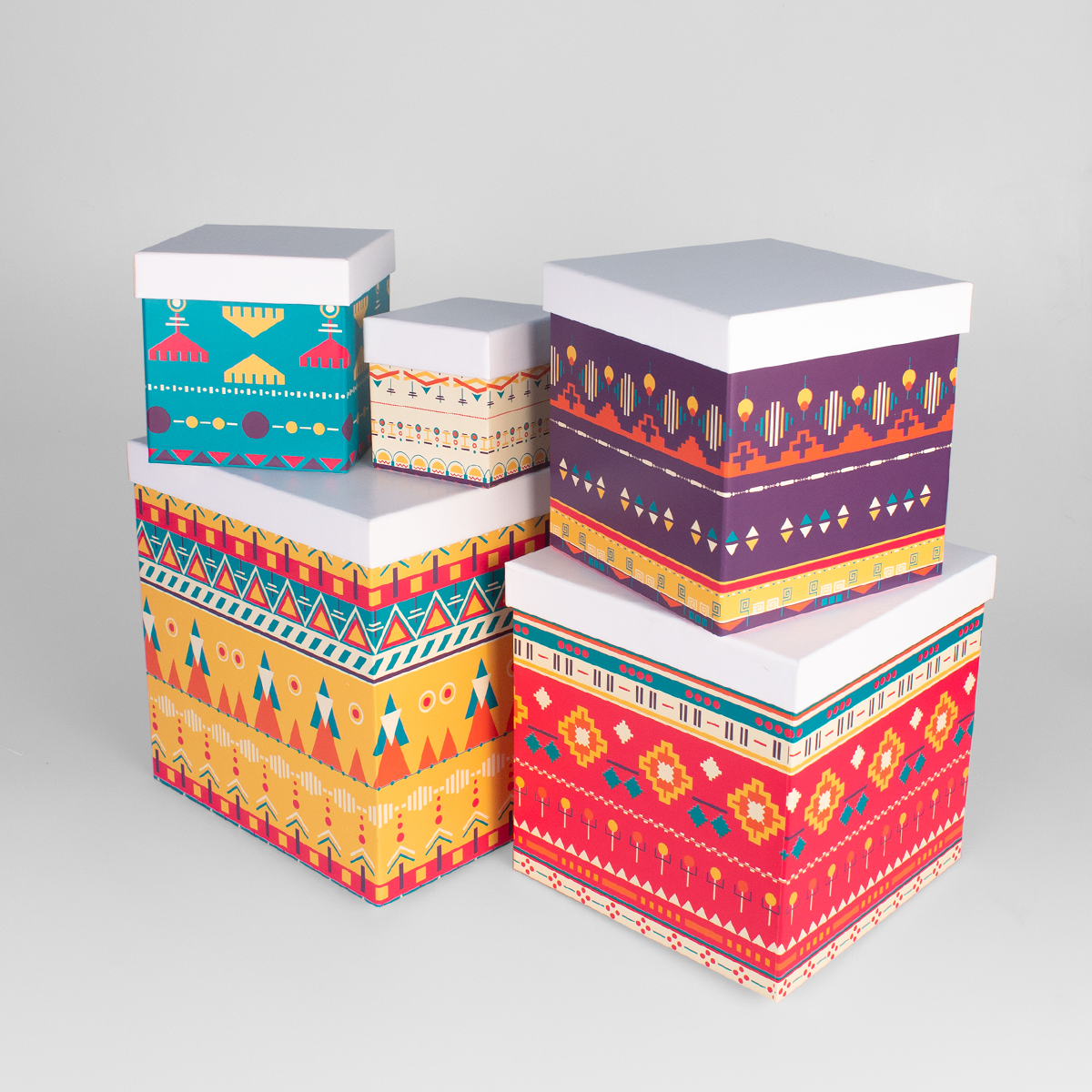 Набор квадратных подарочных коробок 5 в 1. 10 х 10 х 10 - 26 х 26 х 26 см "Узоры", разноцветный