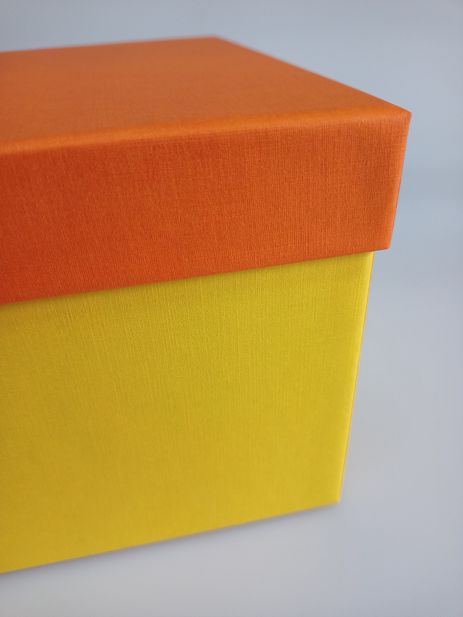 Набор прямоугольных подарочных коробок 3 в 1, 18.4 х 11.9 х 7.5 - 31.4 х 20.9 х 13.5 см. "Радуга", оранжевый, желтый