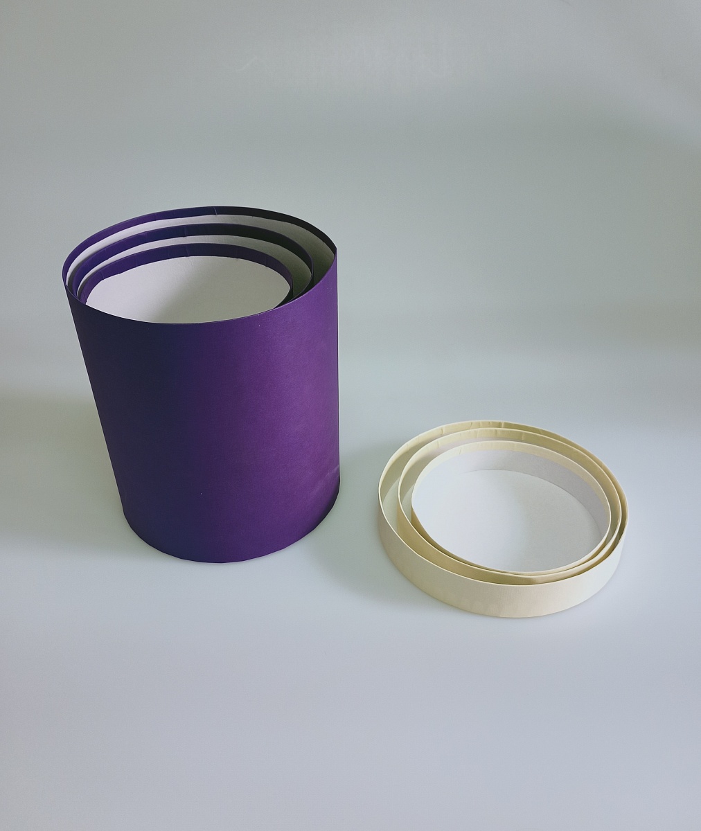 Набор круглых подарочных коробок 3 в 1, 14 х 18 - 18 х 20 см. "Радуга", бежевый, фиолетовый